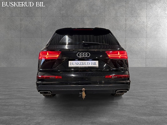 Audi Q7 3 of 27