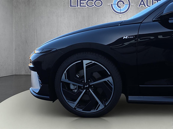 Hyundai Ioniq 6 20 of 26