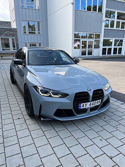 BMW M3 2 of 27