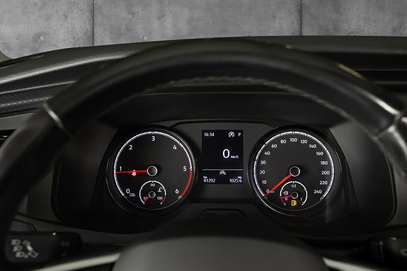 Volkswagen Transporter 10 of 14