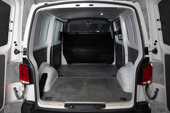 Volkswagen Transporter 6 of 14