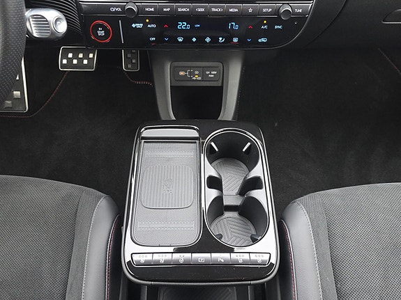 Hyundai Ioniq 5 14 of 26