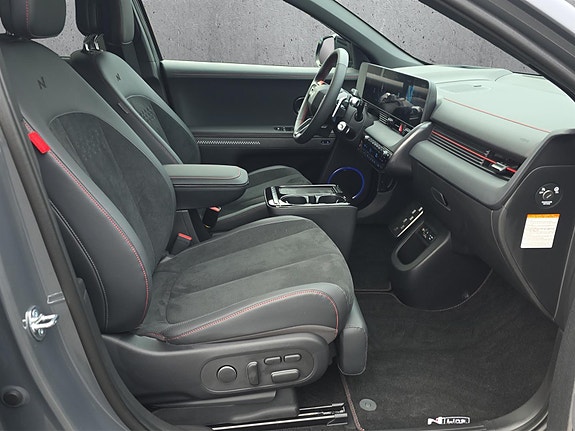Hyundai Ioniq 5 17 of 26