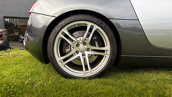 Audi R8 11 of 30