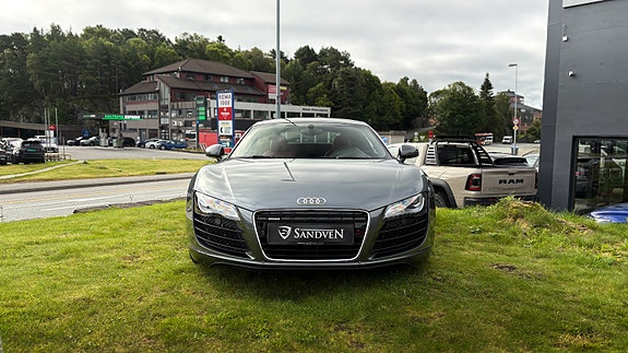 Audi R8 3 of 30