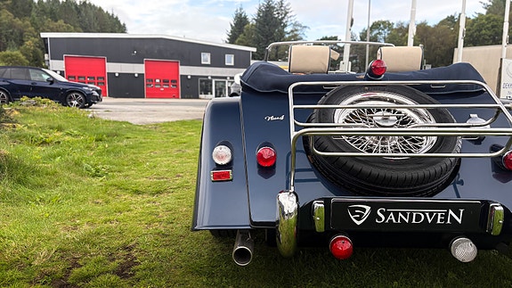 Morgan Plus 4 17 of 30