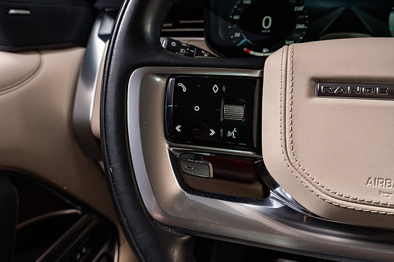 Land Rover Range Rover 22 of 30