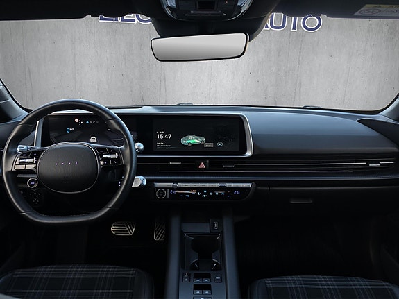 Hyundai Ioniq 6 13 of 20