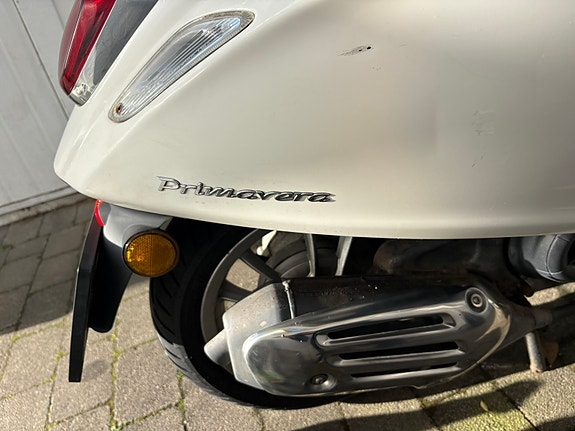 Vespa Primavera 50 12 of 13