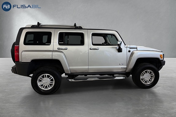Hummer H3 9 of 30