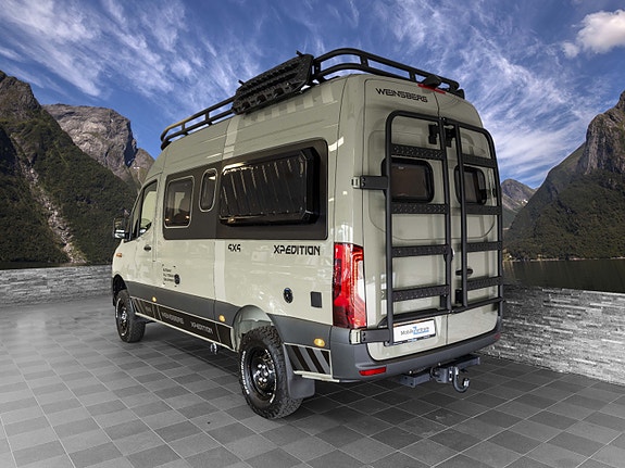 Weinsberg X-PEDITION 600 MQ 4x4 på Mercedes. Sulten på eventyr? Digger du rått design og offroad-følelse? Sjekk denne! Omfattende utstyrsliste! 5 of 26