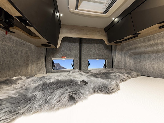 Weinsberg X-PEDITION 600 MQ 4x4 på Mercedes. Sulten på eventyr? Digger du rått design og offroad-følelse? Sjekk denne! Omfattende utstyrsliste! 15 of 26