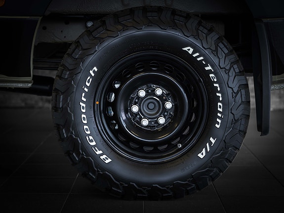 Weinsberg X-PEDITION 600 MQ 4x4 på Mercedes. Sulten på eventyr? Digger du rått design og offroad-følelse? Sjekk denne! Omfattende utstyrsliste! 4 of 26