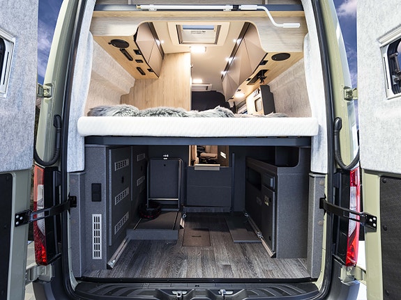 Weinsberg X-PEDITION 600 MQ 4x4 på Mercedes. Sulten på eventyr? Digger du rått design og offroad-følelse? Sjekk denne! Omfattende utstyrsliste! 18 of 26