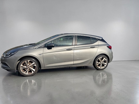 Opel Astra 2 of 15