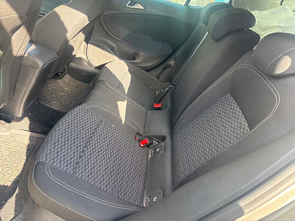 Opel Astra 13 of 15
