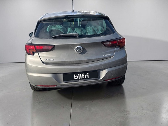 Opel Astra 4 of 15