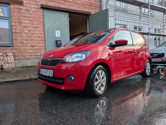Skoda Citigo 2 of 8