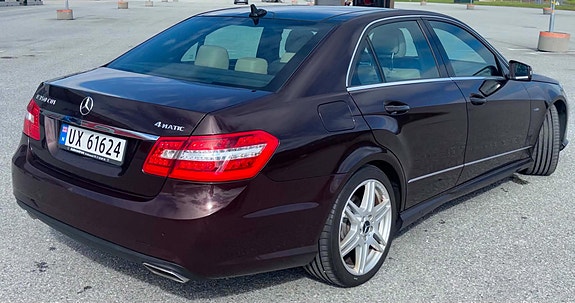 Mercedes-Benz E350 d 4 of 26