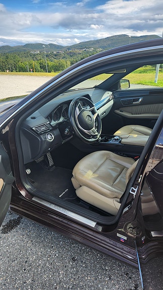 Mercedes-Benz E350 d 9 of 26