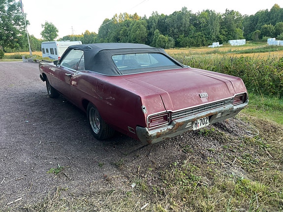 Ford LTD 2 of 4