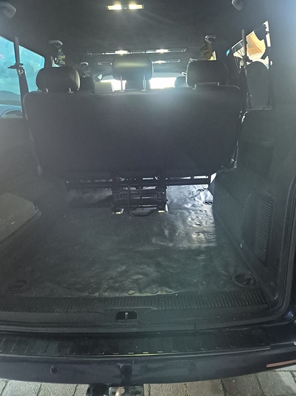 Volkswagen Transporter 2 of 22