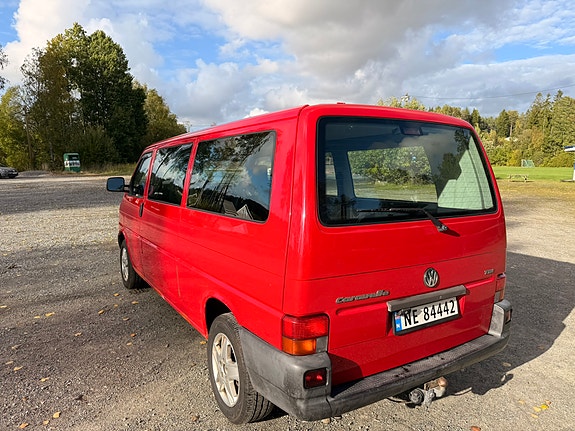 Volkswagen Caravelle 10 of 28