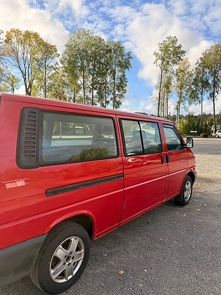 Volkswagen Caravelle 12 of 28