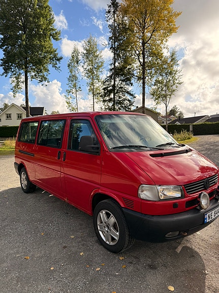 Volkswagen Caravelle 13 of 28