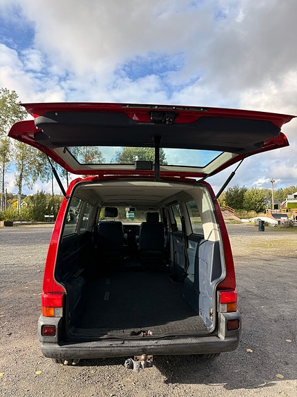 Volkswagen Caravelle 15 of 28