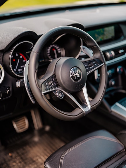 Alfa Romeo Stelvio 13 of 23