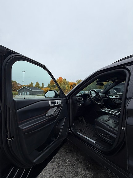 Ford Explorer 5 of 20