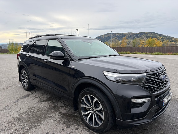 Ford Explorer 20 of 20
