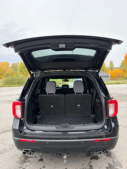 Ford Explorer 16 of 20