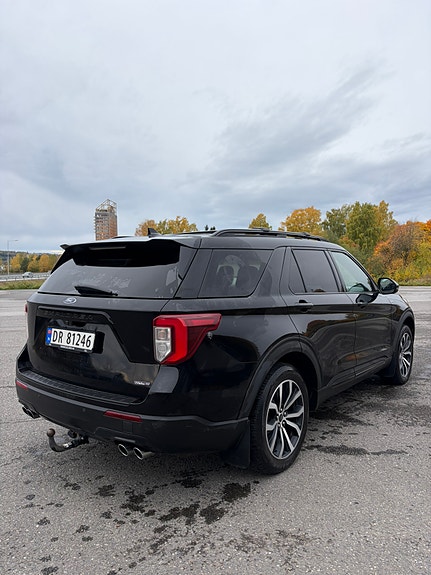 Ford Explorer 18 of 20