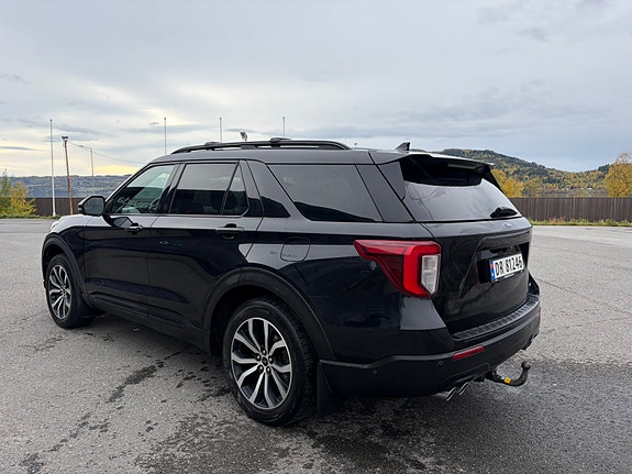 Ford Explorer 19 of 20