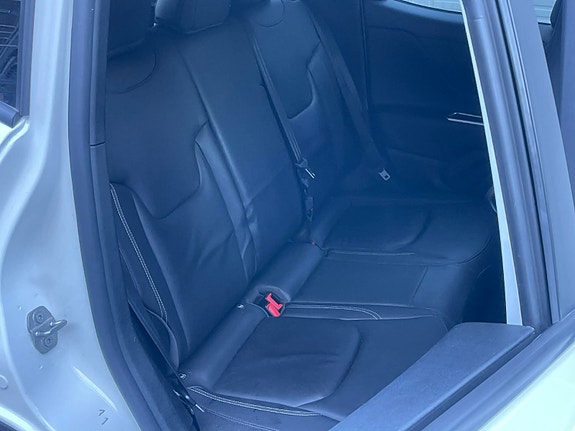 Jeep Renegade 29 of 30