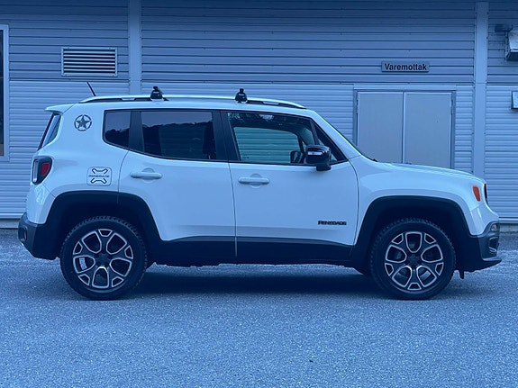 Jeep Renegade 7 of 30