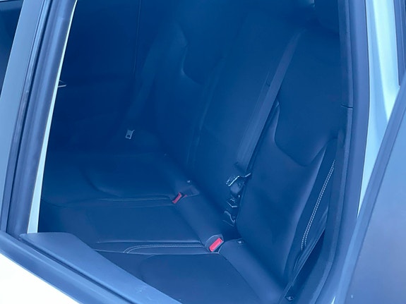 Jeep Renegade 28 of 30