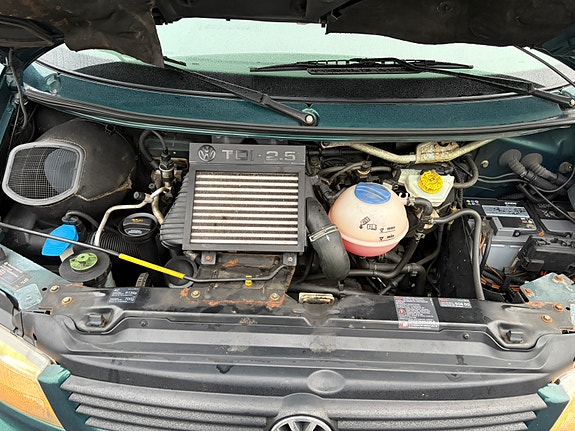 Volkswagen Multivan 19 of 26