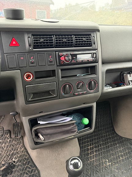 Volkswagen Multivan 11 of 26