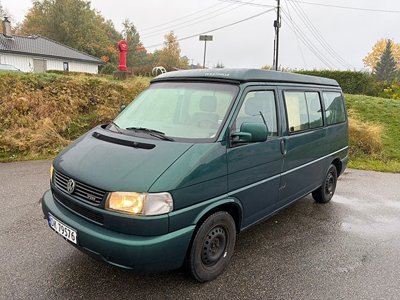Volkswagen Multivan 2 of 26