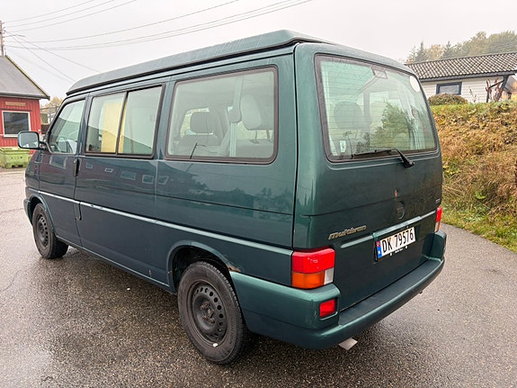Volkswagen Multivan 4 of 26