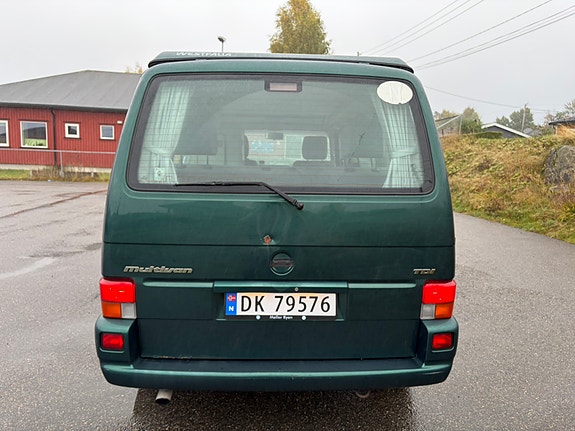 Volkswagen Multivan 5 of 26