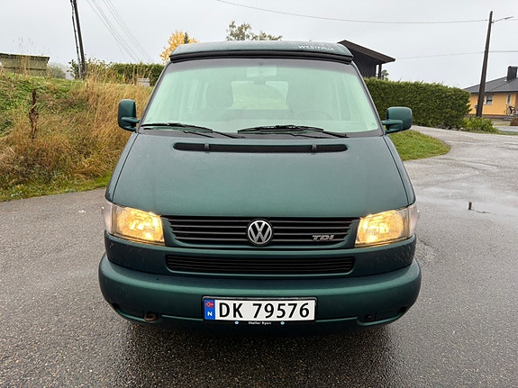 Volkswagen Multivan 9 of 26