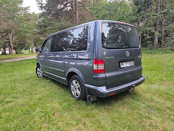 Volkswagen Multivan 3 of 30