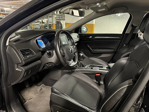 Renault Megane 15 of 17