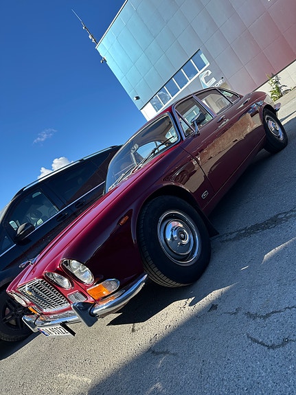 Jaguar XJ6 9 of 30