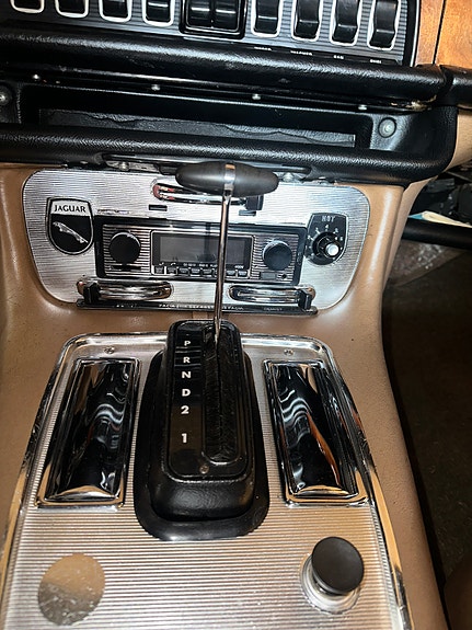Jaguar XJ6 13 of 30