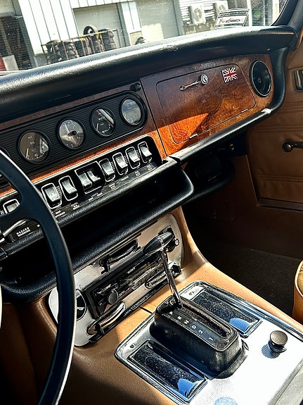 Jaguar XJ6 12 of 30